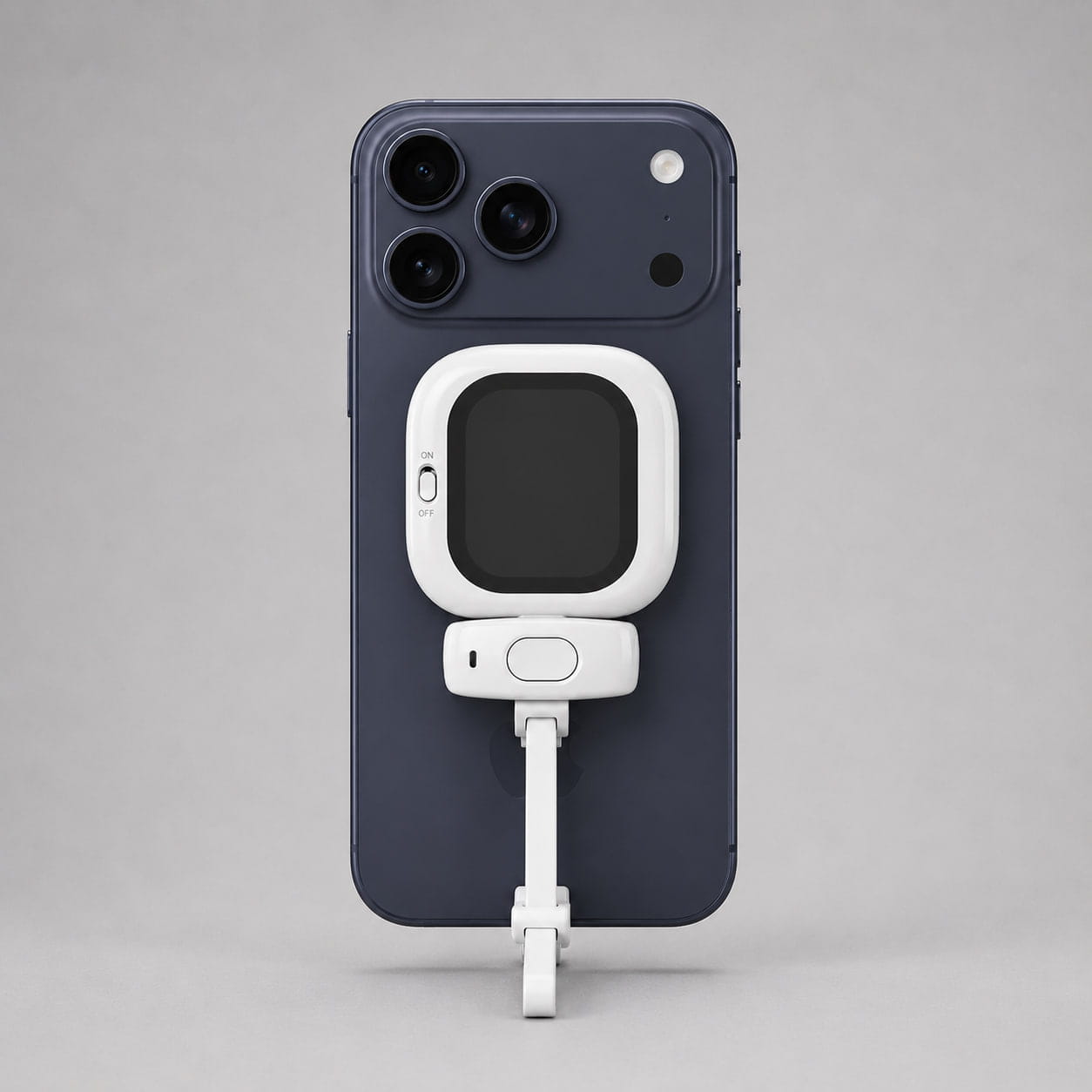 Luminomo LiveView attached to iPhone in studio lighting
